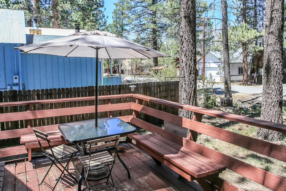 Cottage In The Pines