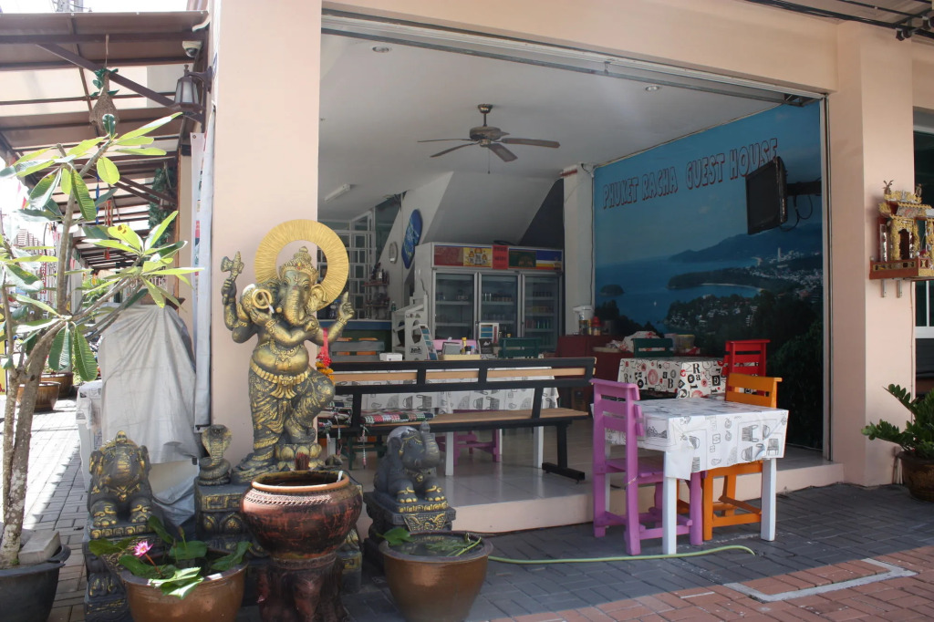 Phuket Racha Kata Homestay