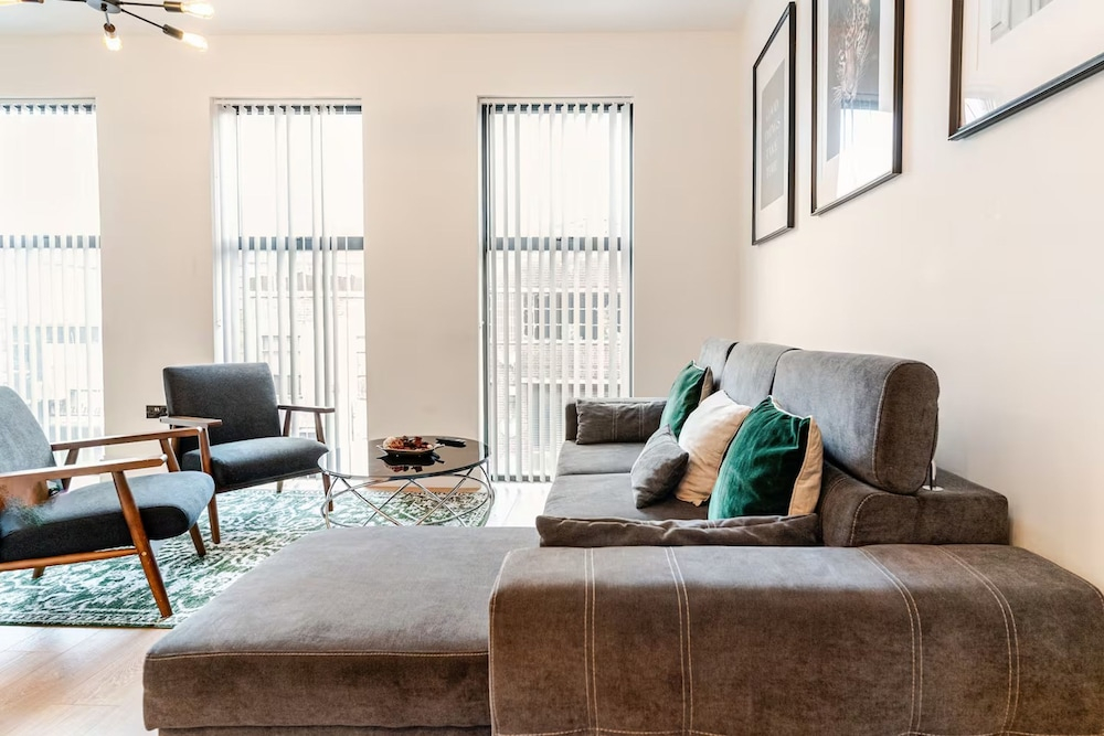 Luxurious 4 Bed House - Jewellery Quarter
