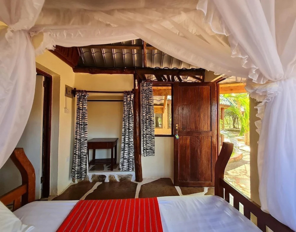 Kijani Cottages DianiBeach