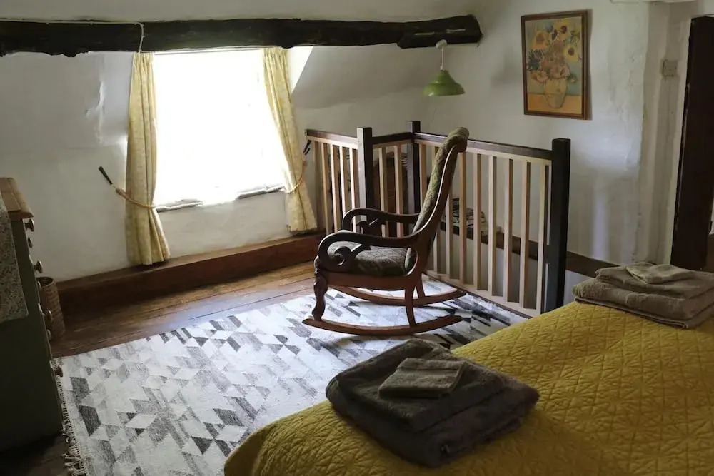 15th Century 3 Bedroom Cottage & Delightful Garden