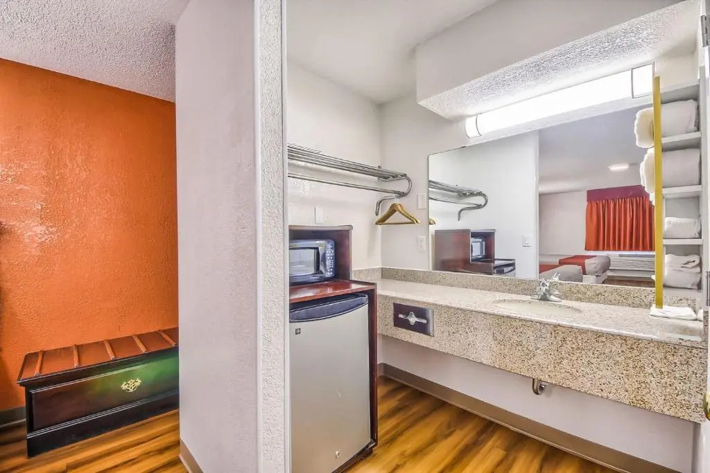 Hillcrest Inn & Suites Ozona