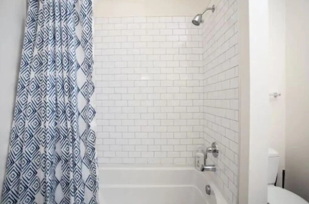 Bright Modern Mins From Downtown Nashville! 2 Bedroom Condo