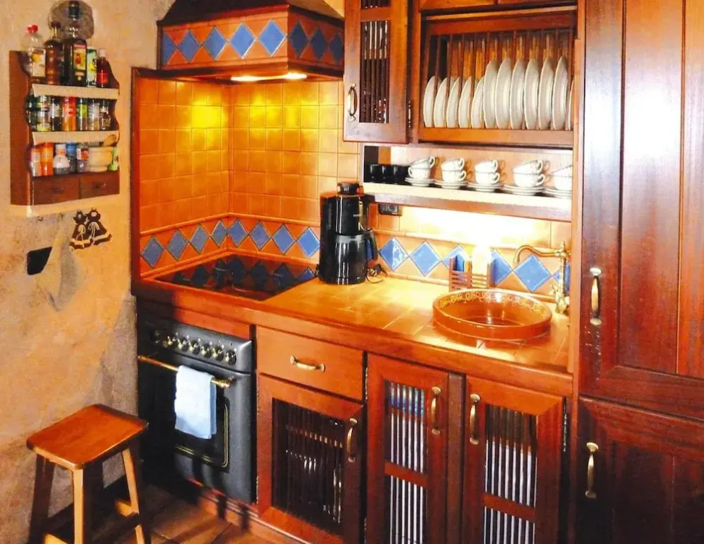 Seaview Holiday Home for 4