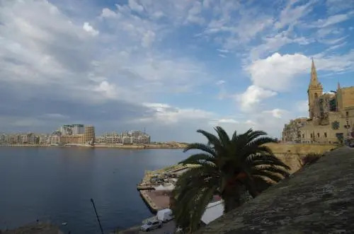 Simons Apartments minutes away from Balluta Bay and St Julians