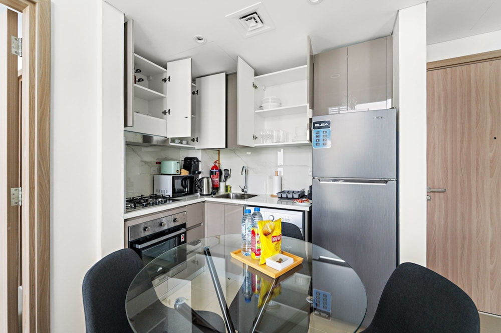 Silkhaus Cozy 2BR Sobha Hartland Azizi Gardens