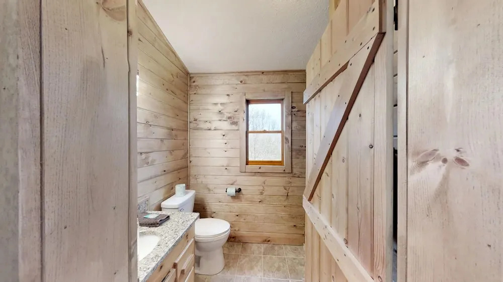 The  Lazy Bear - 2 Br Cabin