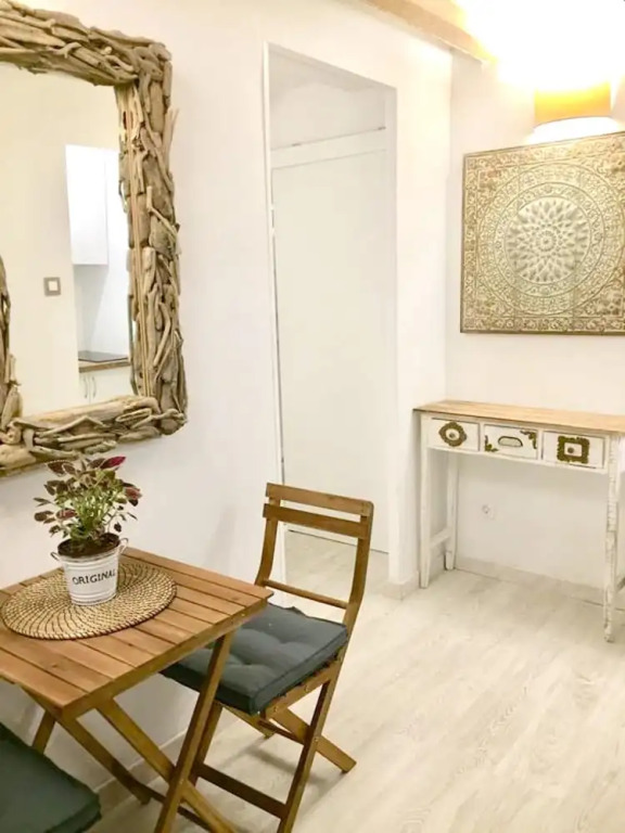 Studio in Barcelona, With Wifi