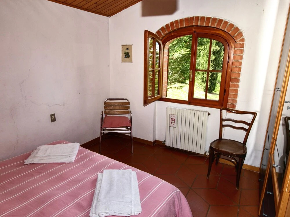 Holiday Home with Shared Swimming Pool in the Green Hills of Chianti