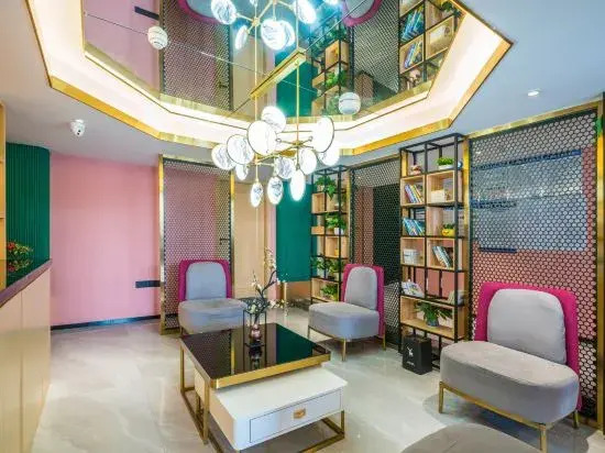 5.0 Joseph 3D Movie Hotel (Yuhuan Wuyue Plaza)