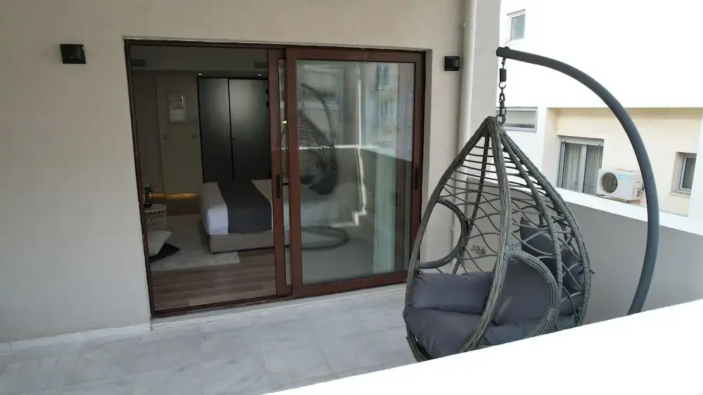 CCLUX Suites - Piraeus Port Hub & Express Check-in