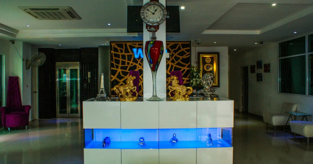 W-9 Hotel
