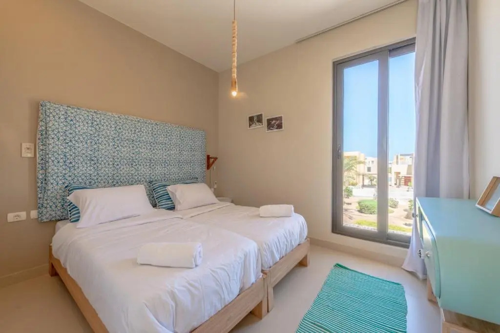 La Casa de Playa Tawila on Island 4BR Private with Heated Pool