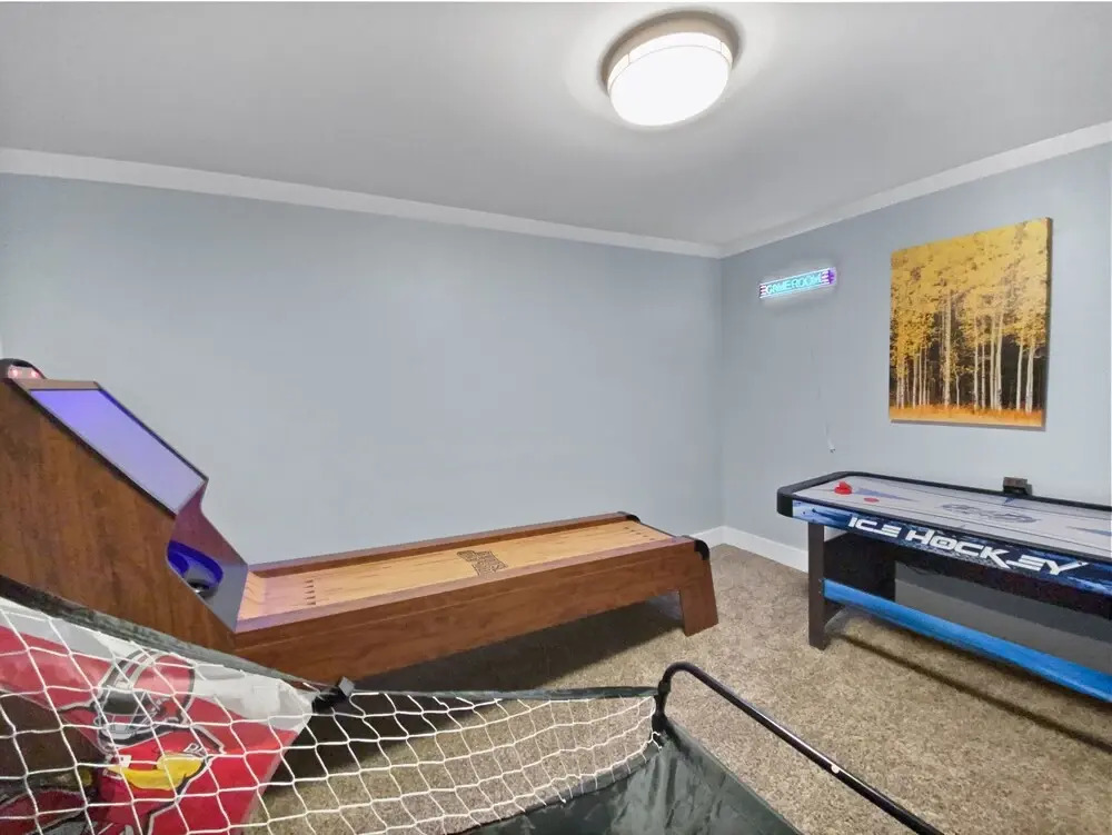 Ski Hill 3 Bedroom Home by Redawning
