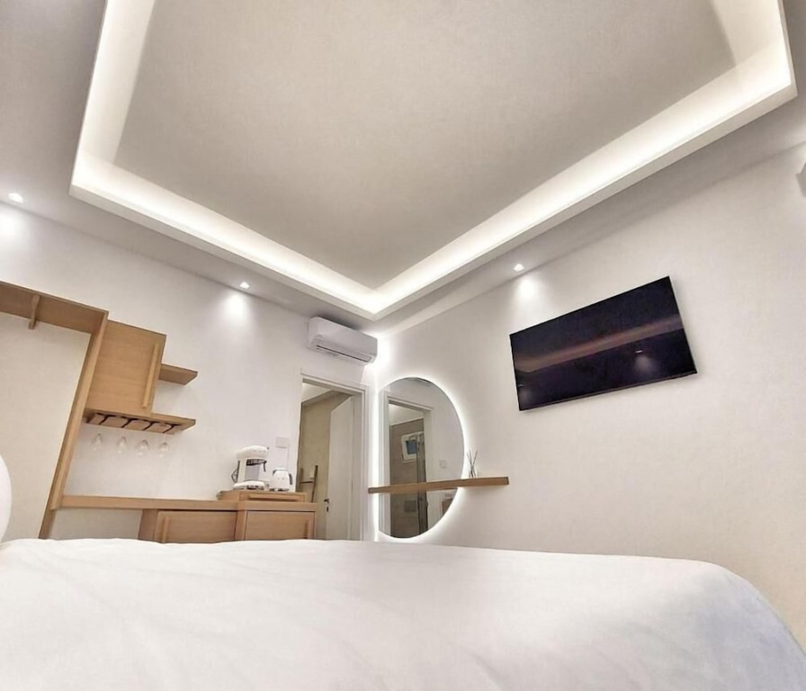 DelMar Suites Syros