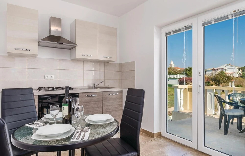 Awesome Home in Povljana With Wifi and 2 Bedrooms