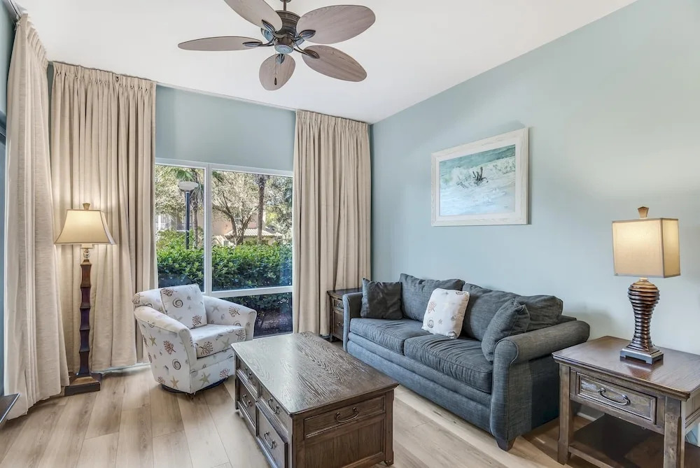 Luau I 6104 - flr1 - 1BR 1BA - (4)