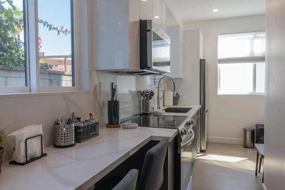 Scandinavian-style 1BR Apartment Built 2024 p81