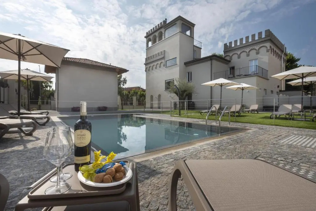 VILLA BERNASCONI