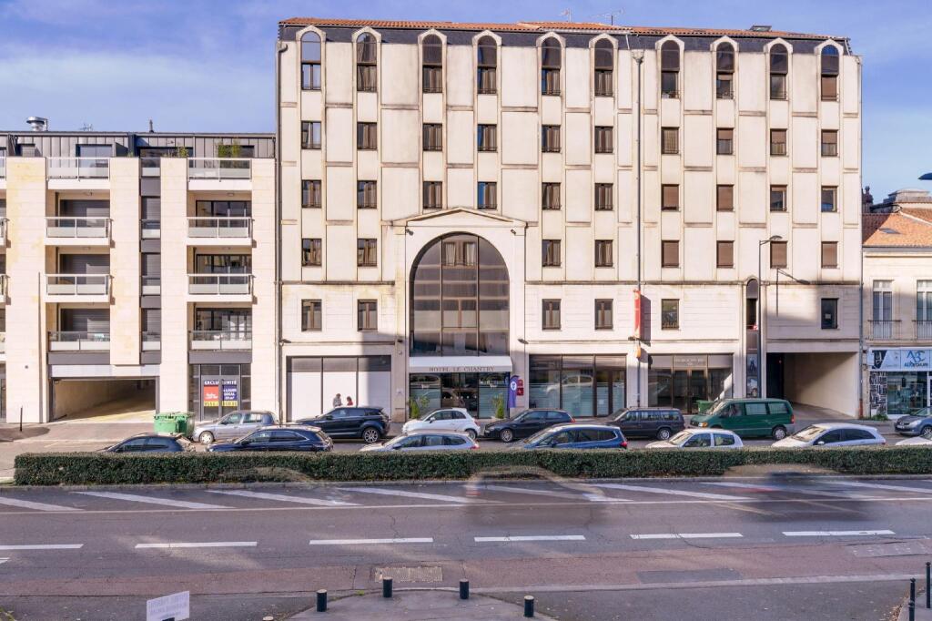 Marty Hotel Bordeaux - Tapestry Collection by Hilton