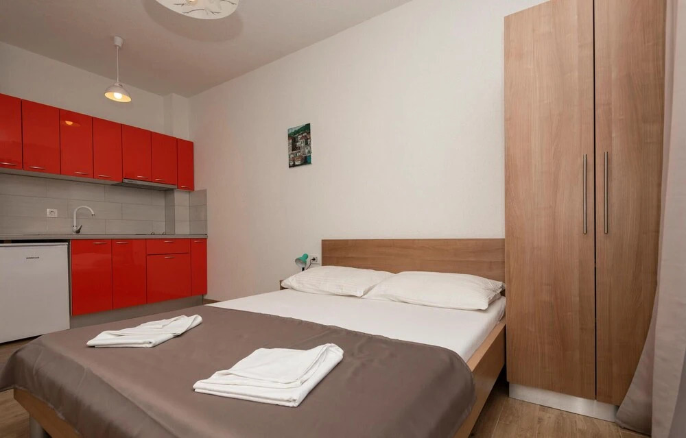 Amazing Apartment in Drvenik With Wifi