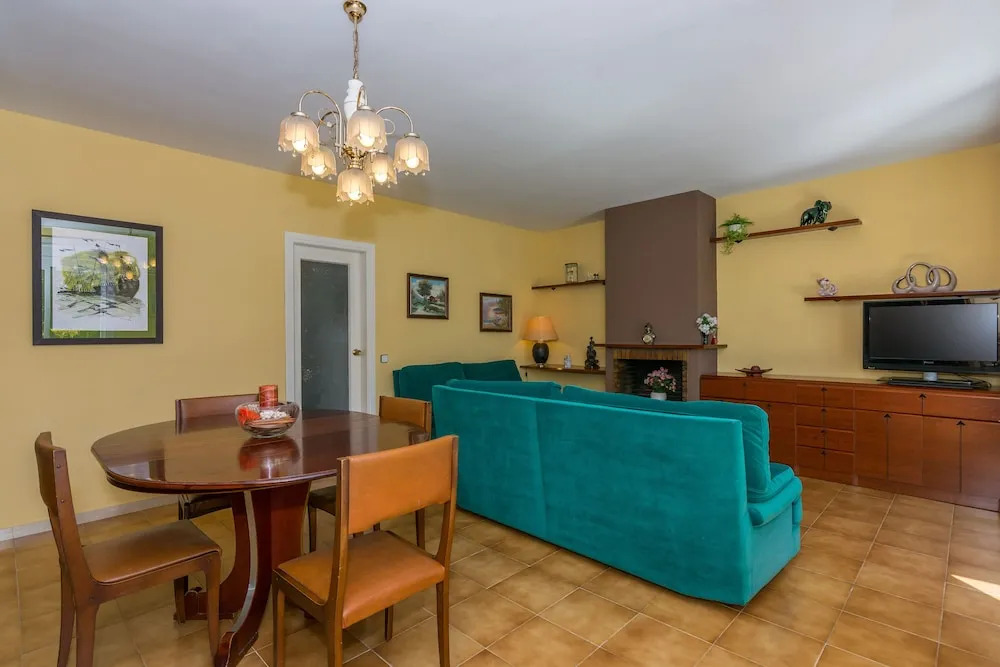 HomeHolidaysRentals Casa Moonlight – Costa Barcelona