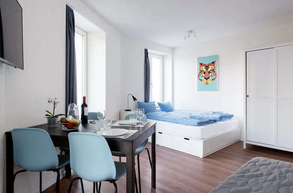 ZH Tiger - Altstetten Hitrental Apartment
