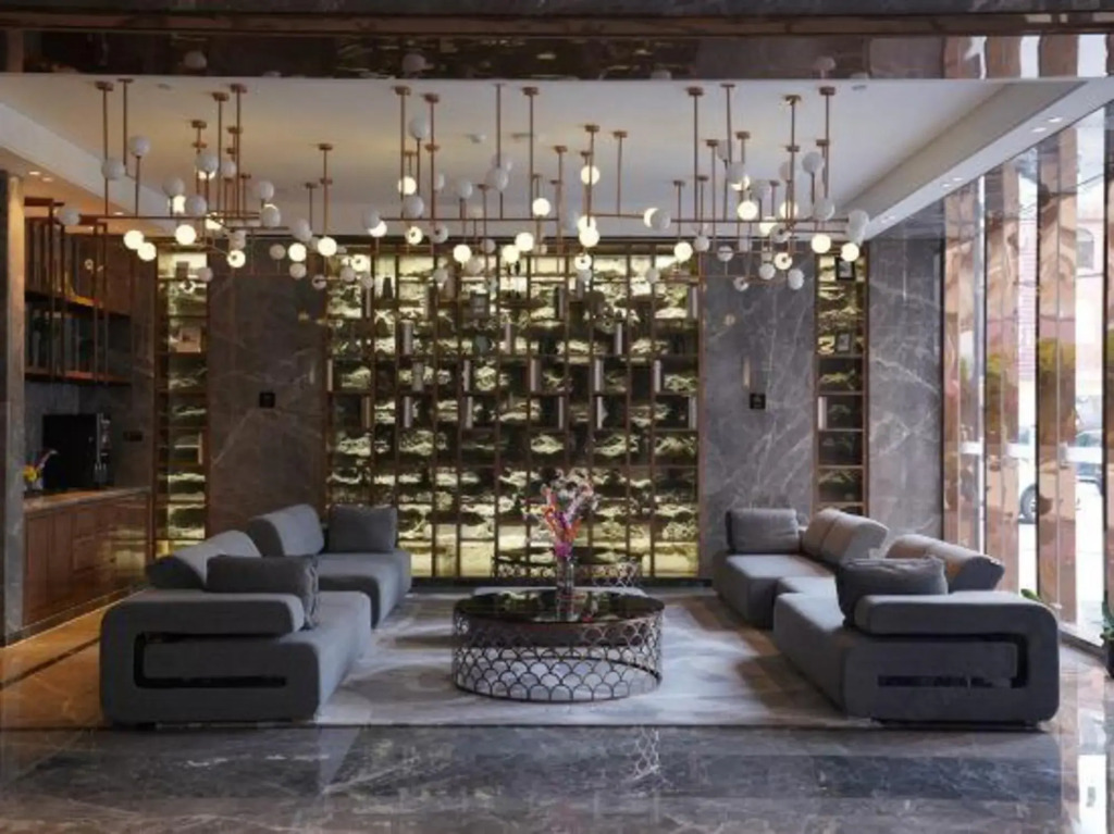 Kamston International Hotel
