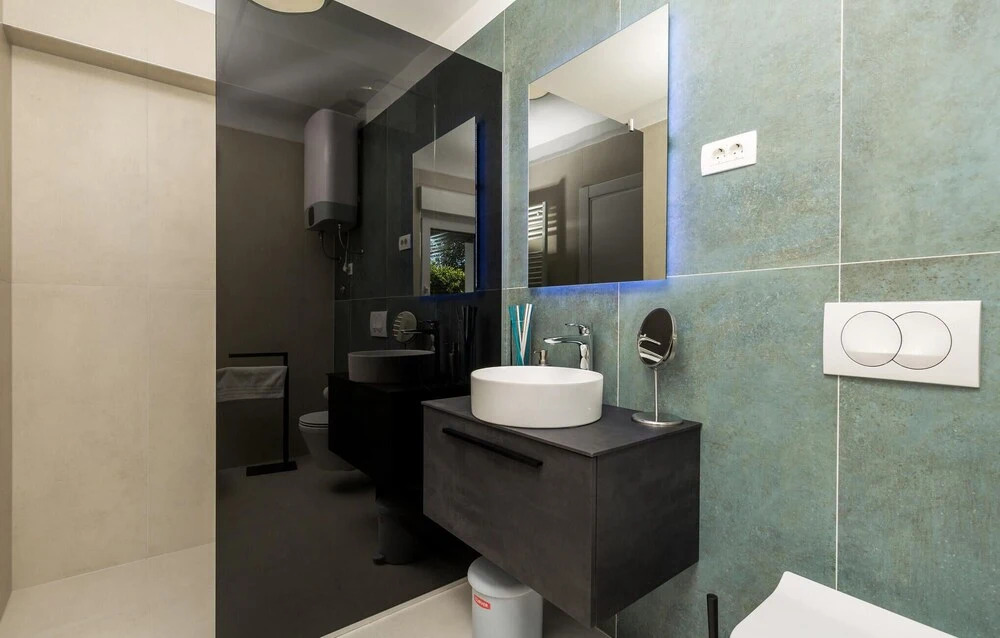 Nice Apartment in Lovran With 2 Bedrooms, Wifi and Outdoor Swimming Pool