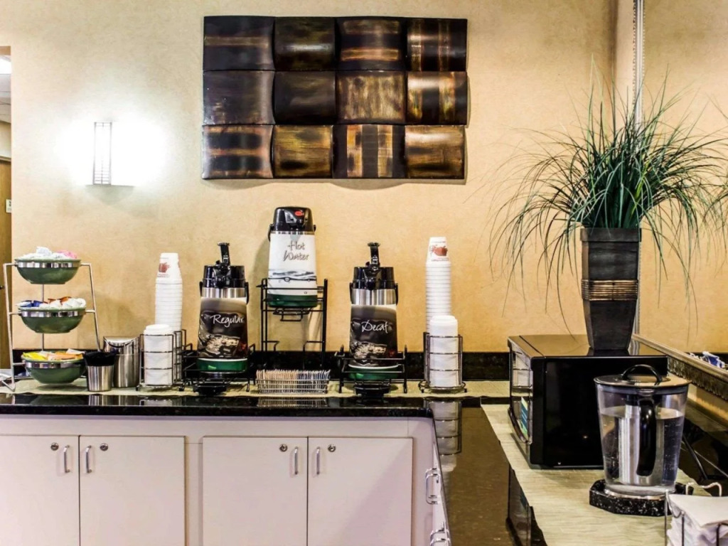 Quality Inn Roanoke Rapids