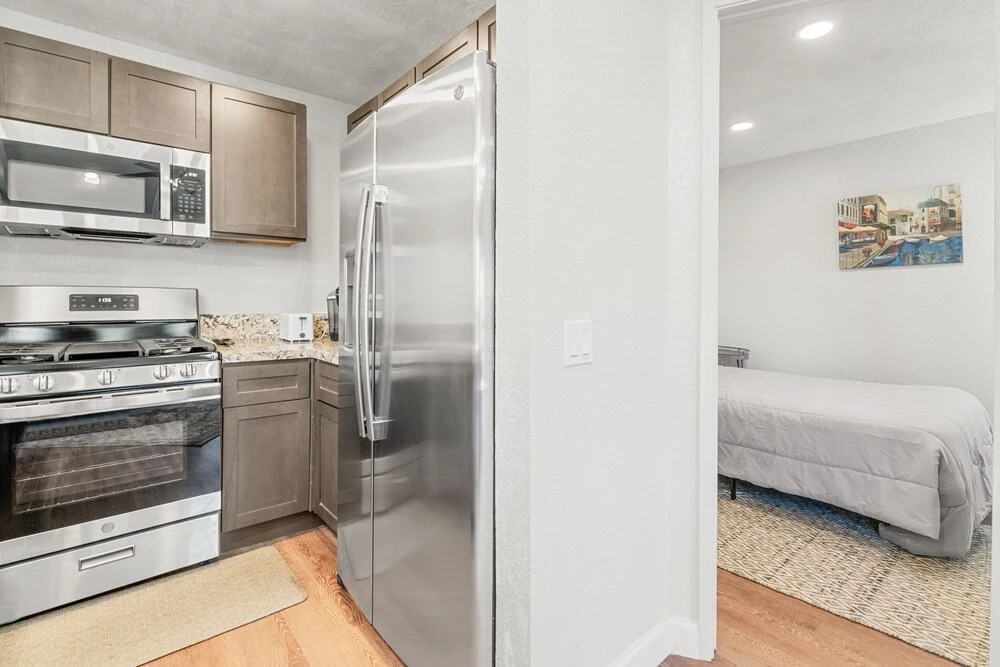 Snow Ridge Condo - Modern Aesthetics Meet Mountain Charm Cabin With Central Heating! Hot Tub! 2 Bedroom Condo