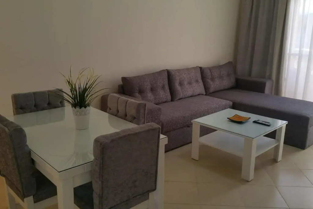 One- bedroom apartment S3 in Vip Zone Sunny Lakes