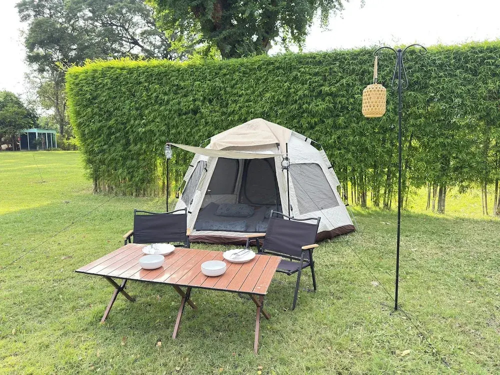 Merlin Hut & Farm