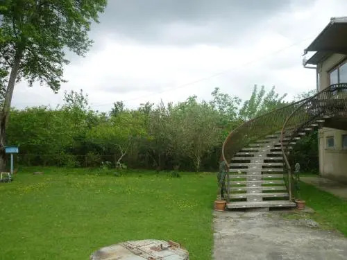 Zukha-Achi House