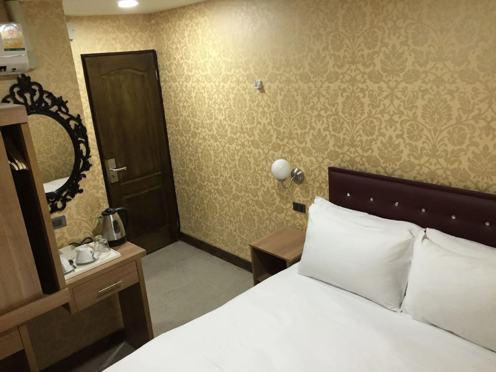 Harry's Suite
