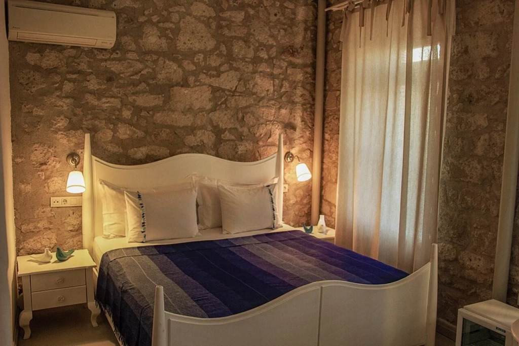 128A Hotel