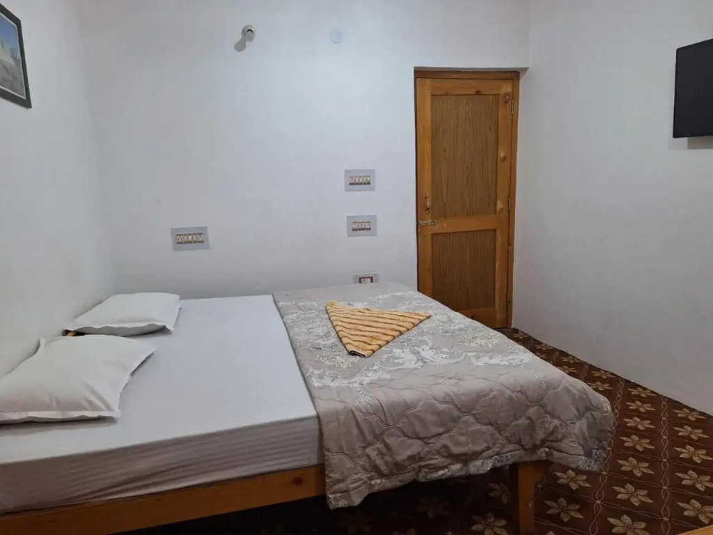 Shanti Guest House