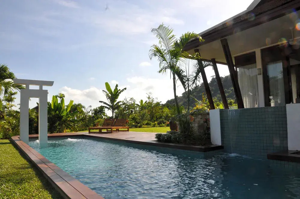 Cominsia Lodge