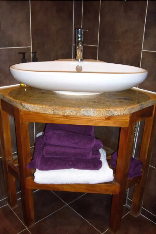 Lakes End Country Guest House
