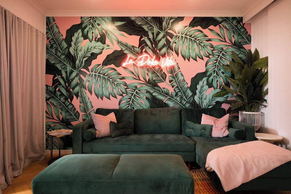 Lusso Retreats