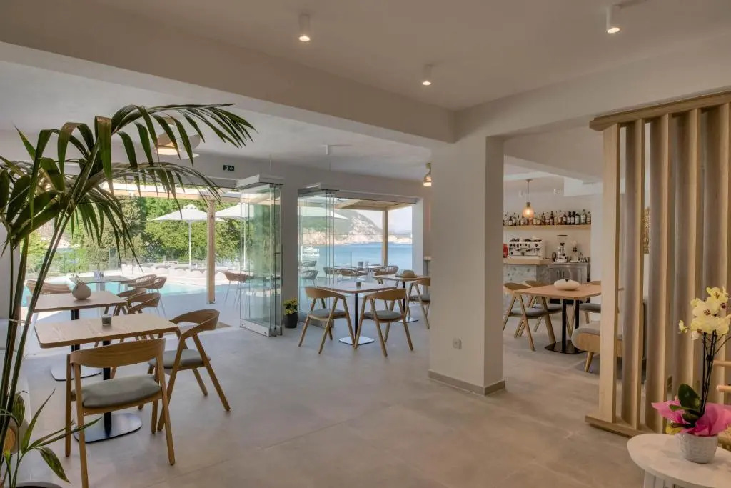 Alboro seaside suites