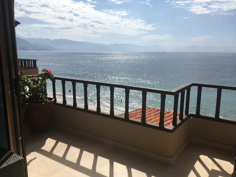 Los Tules Mexican Resort