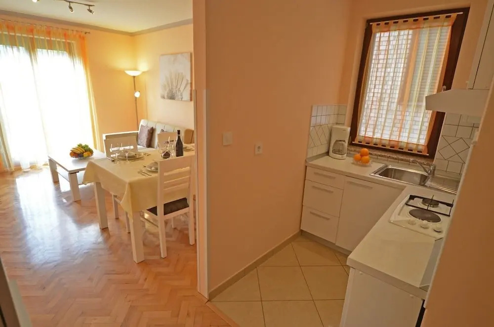 Apartment 1045