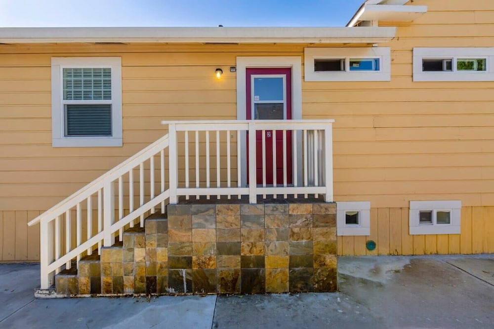 Marbella Lane - 2BR Cozy Lwrlvl in Dtwn SJ