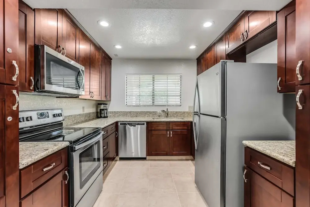 2BR 2BA Stylish Palm Springs Condo