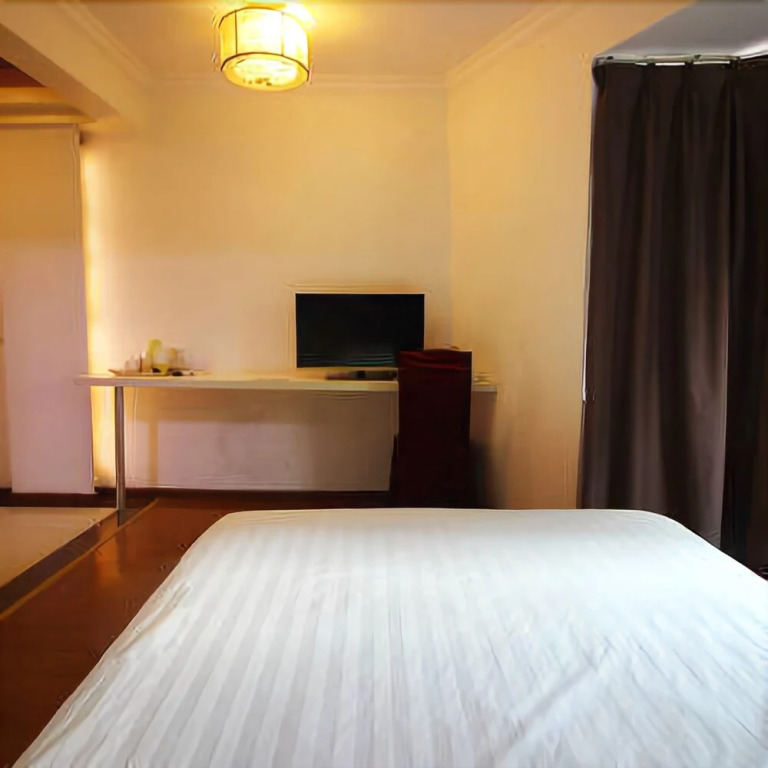 Qingyuan Lianzhou Guangda Hotel