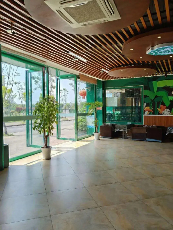 Chongqing Lvying Haoting Business Hotel (Shuangqiao Gymnasium Branch)