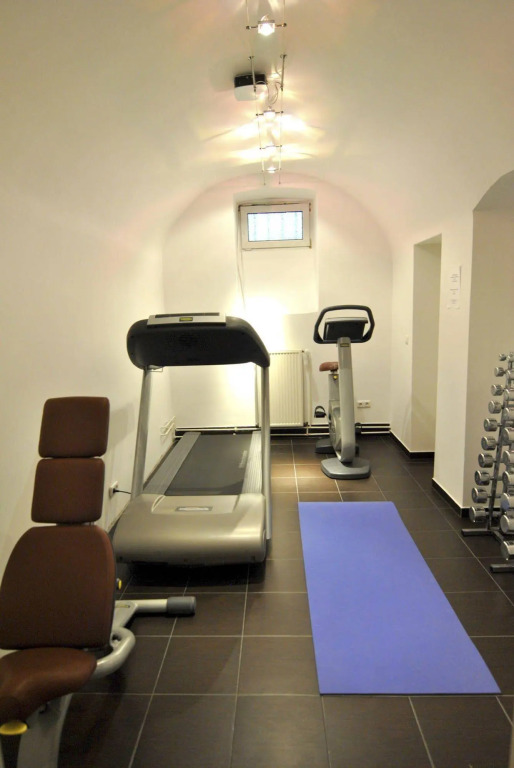 Hotel Cristall - Frankfurt City
