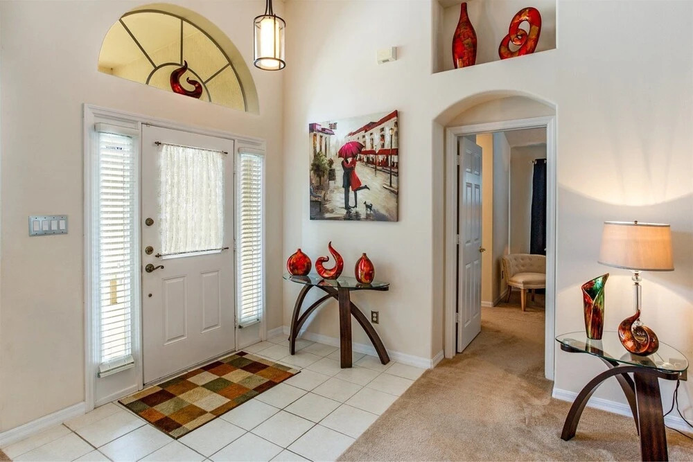Stunning 4 Bed, 3 Bath Villa With Southwest Facing Pool and spa - 503