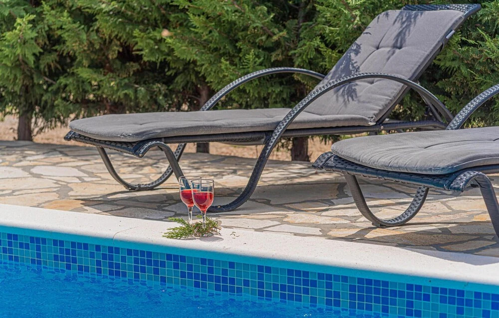 Awesome Home In Lozovac